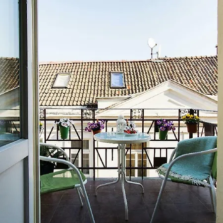 Apartmán Old Town With Balcony, 7 Sleeping Places, 2baths *