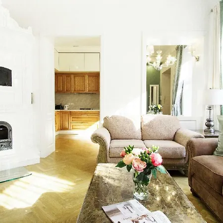Old Town With Balcony, 7 Sleeping Places, 2baths * Βίλνιους