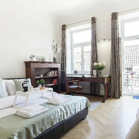Διαμέρισμα Old Town With Balcony, 7 Sleeping Places, 2baths