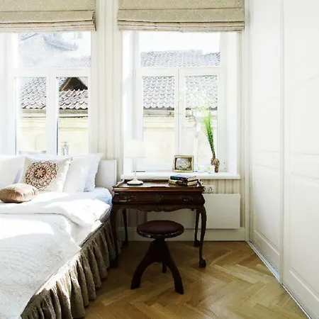 Apartmán Old Town With Balcony, 7 Sleeping Places, 2baths