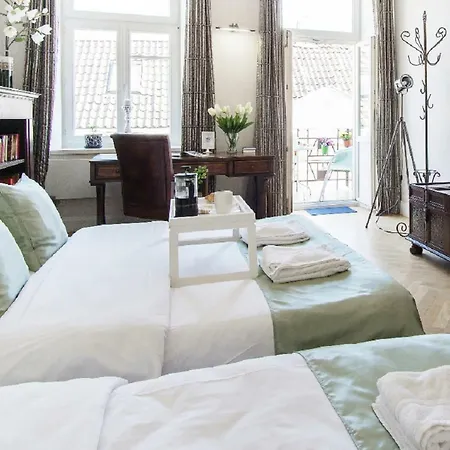 Old Town With Balcony, 7 Sleeping Places, 2baths